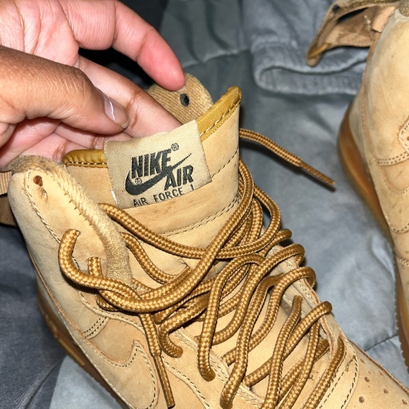 Used Hightop Khaki G-Nikes W/Straps. - Picture 6 of 6